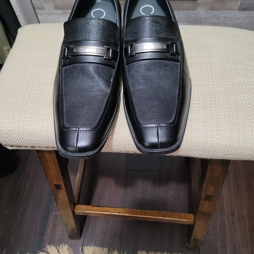 Calvin Klien Black slip-on shoes size 8.5 M